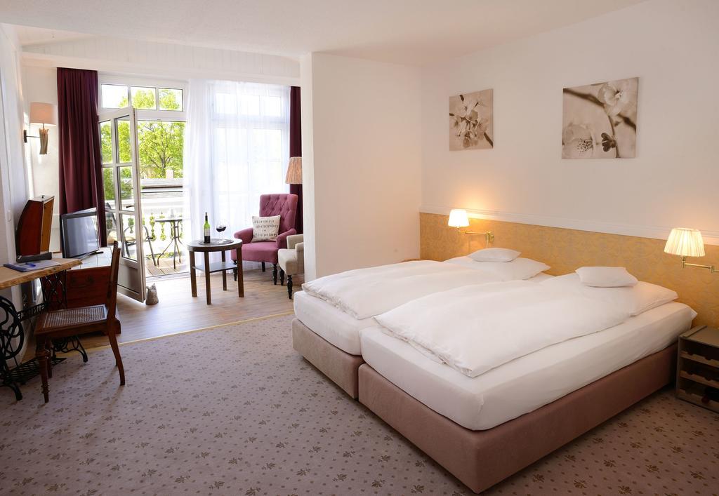 Hotel Villa Granitz Баабе Екстериор снимка